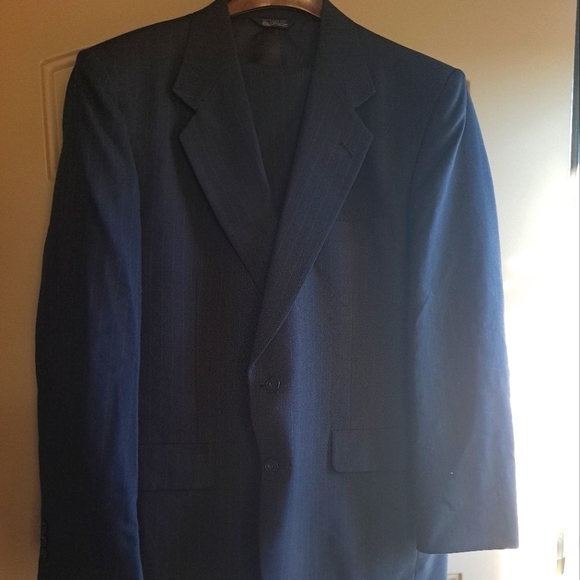 Two-piece suit. Heisman collection.Dry clean only - Picture 1 of 11